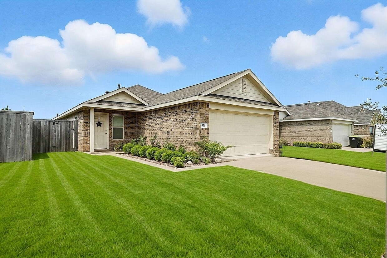 Foto principal - 379 Jewett Meadow Dr