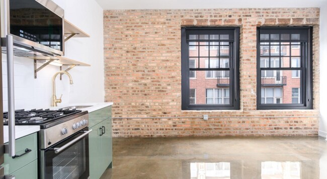 Foto del edificio - 1542 W Monroe St