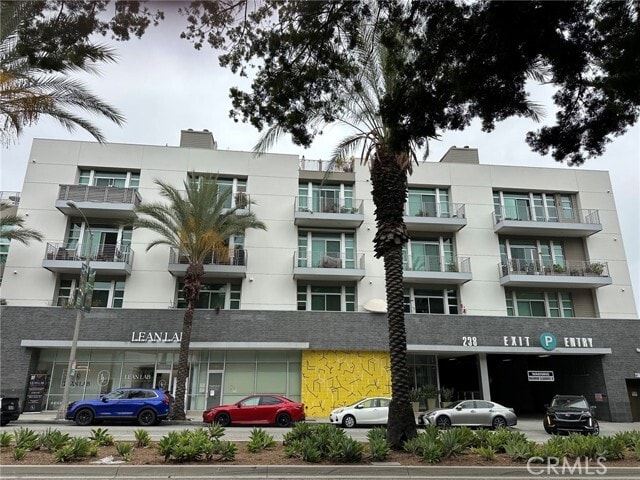 Building Photo - 238 S Arroyo Pkwy