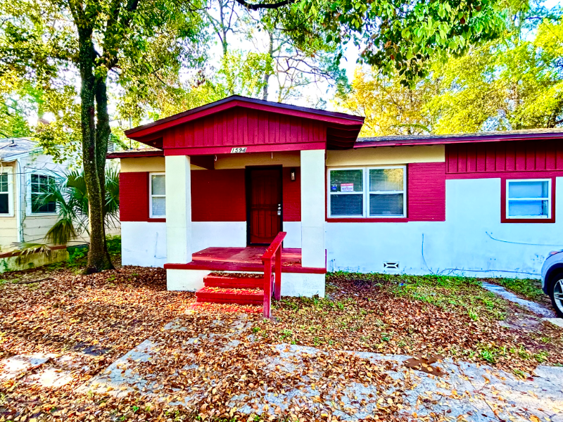 Primary Photo - 1594 W 33rd St