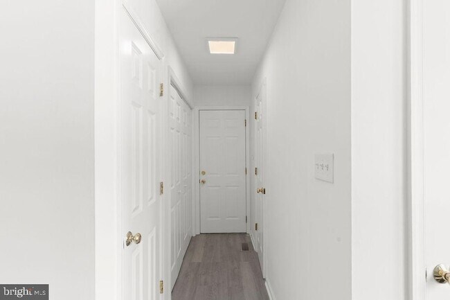 Foto del edificio - 6129 Franconia Station Ln