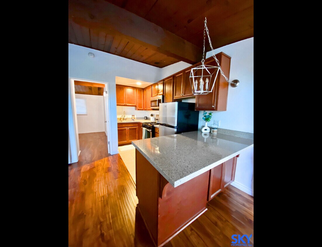 Primary Photo - 1622 Armacost Ave Los Angeles, CA 90025