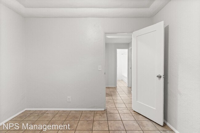 Foto del edificio - 4 br, 2 bath Apartment - 820 Lime Avenue 8...