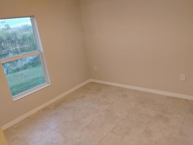 Foto del edificio - 519 NW 14th St