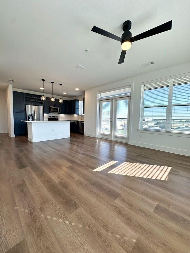 Foto del edificio - 305 Maple St