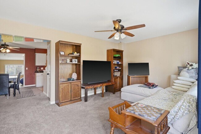 Building Photo - 2307 Sears Ct