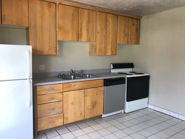 Building Photo - 14 N 100 E