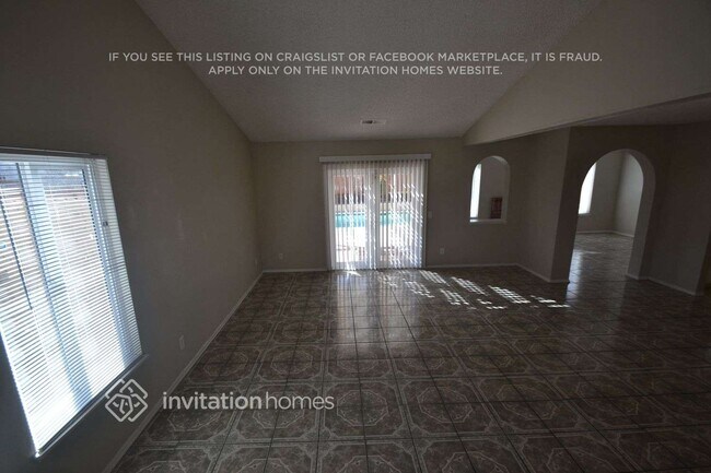Foto del edificio - 11637 Warbler Way