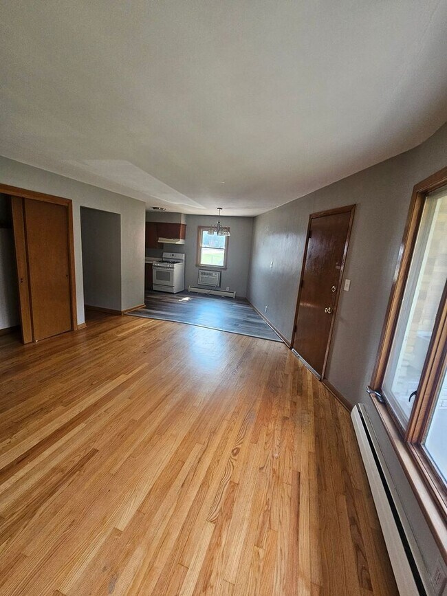 Building Photo - 3202 N 76th St