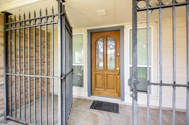 Building Photo - 13734 Sablegrove Ln