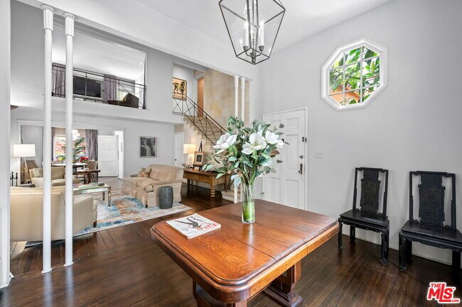 Foto del edificio - 1448 Laurel Ave