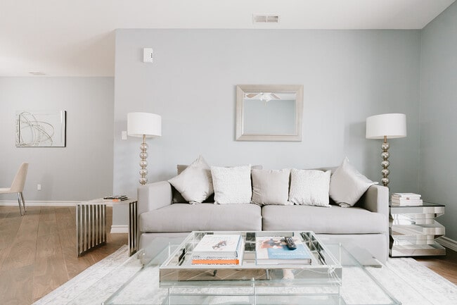 Building Photo - Avery Village Apartments & Townhomes