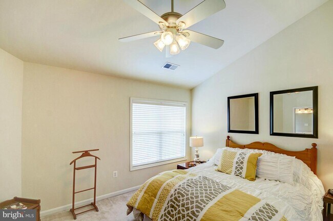 Foto del edificio - 401 Ashford Ln