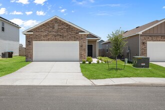 Building Photo - 1136 King Eider