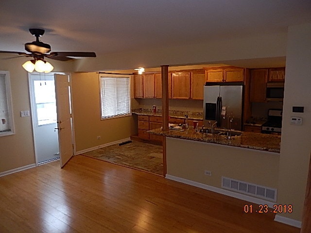 Building Photo - 1402 Bear Flag Dr