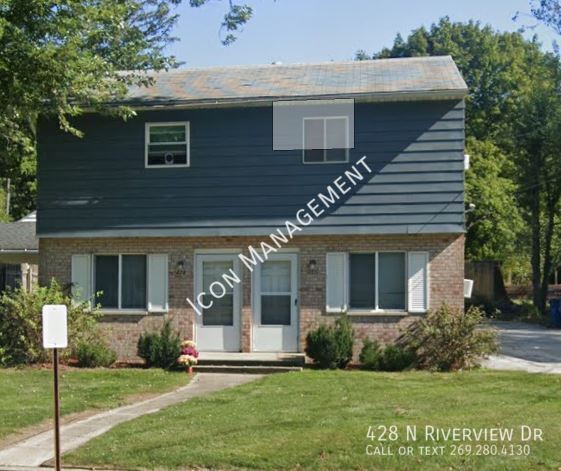 Foto principal - 428 N Riverview Dr