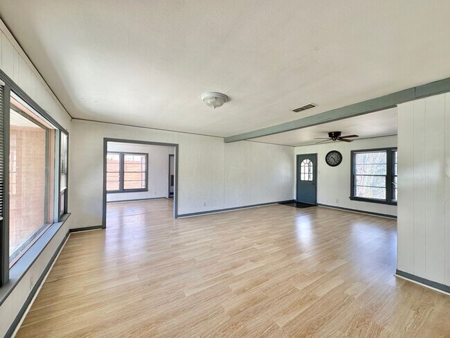 Foto del edificio - Available! 3/1.5 Single-Family Home in Tyler!