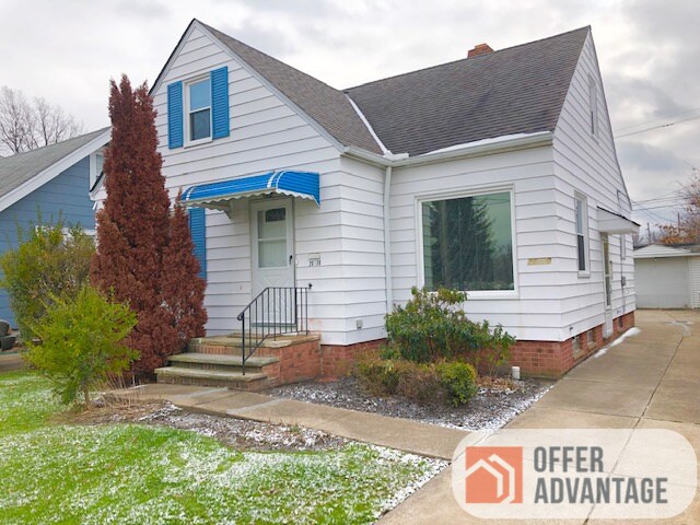 Foto principal - 26130 Forestview Ave