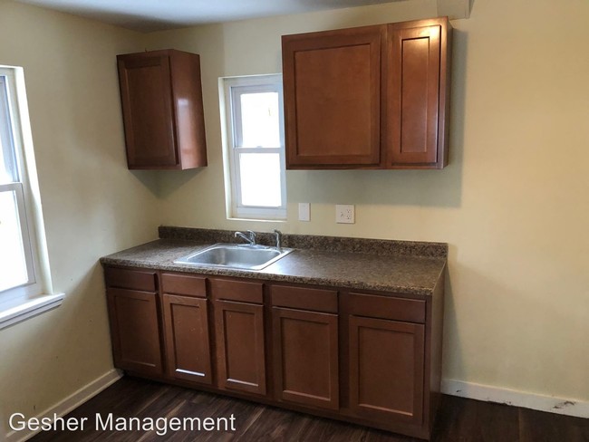 Building Photo - 3 br, 1.5 bath House - 124 Idlewood Rd