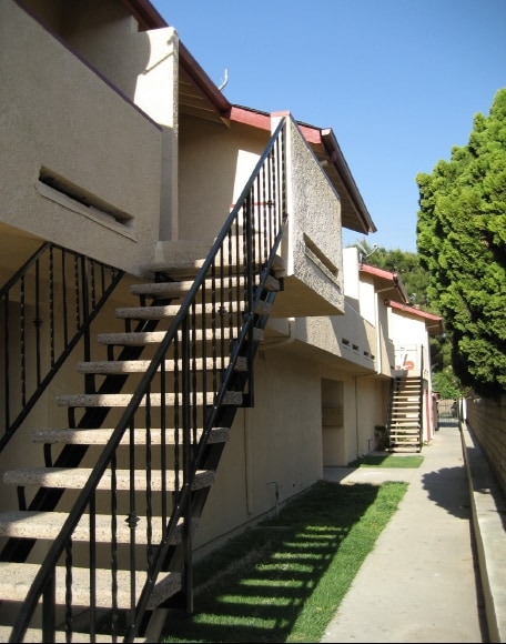 Building Photo - 3833 Bresee Ave