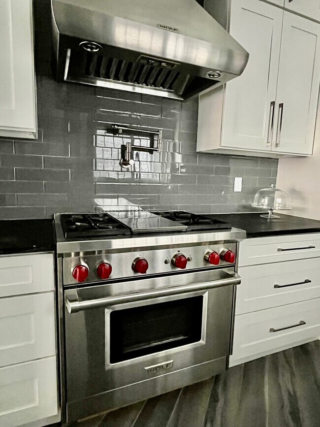 Foto del edificio - 22 Ludlam Pl