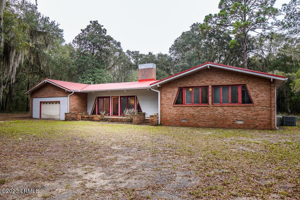 21 Gateway Ln, Saint Helena Island, SC 29920 House Rental in Saint