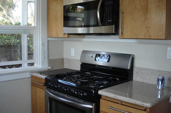 Building Photo - 3161 Ivy St