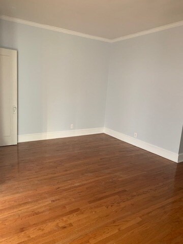 Foto del edificio - 1040 W Bryn Mawr Ave