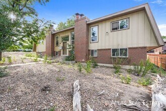 Building Photo - 2840 Montebello Dr W