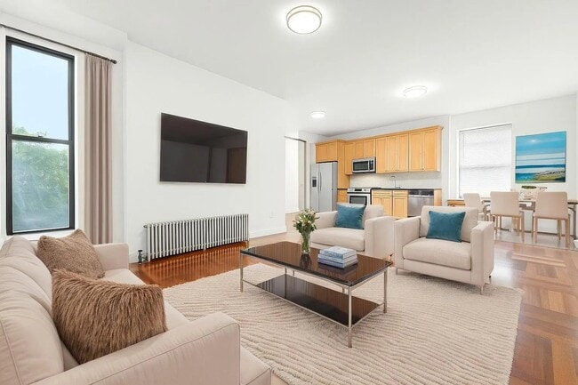 Building Photo - 609 W 137th St