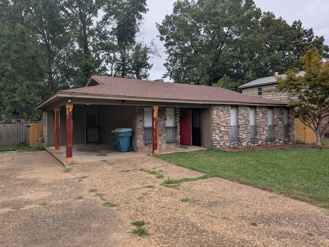 Building Photo - 9508 Labette Dr