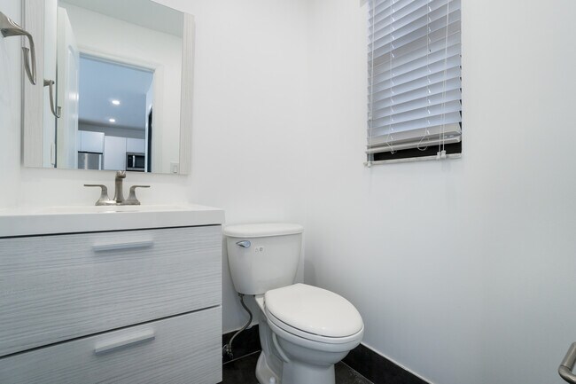 Foto del edificio - 4319 NW 115th Ave