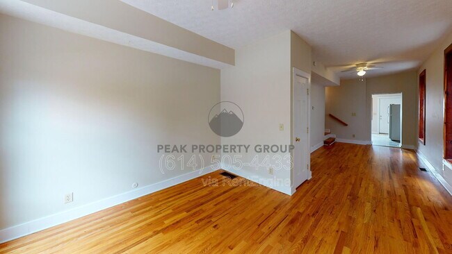 Foto del edificio - 1366 Indianola Ave