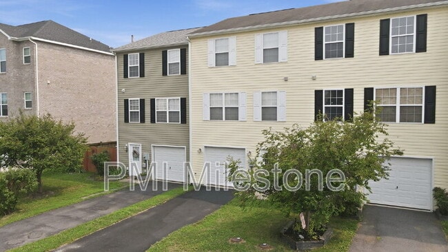 Building Photo - 75 Foal Ln