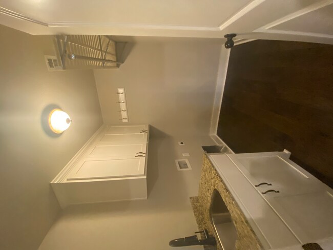 Building Photo - 3 Bed, 2 bath home for rent in Bella Vista!