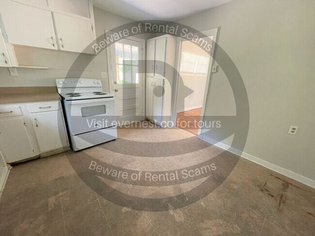 Foto del edificio - 44 Sunset Ln