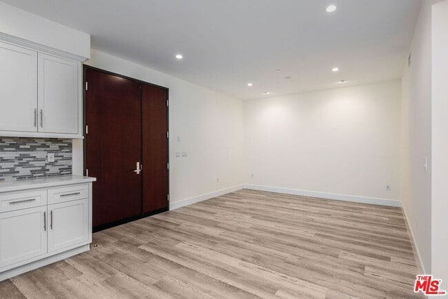 Foto del edificio - 1237 S Holt Ave