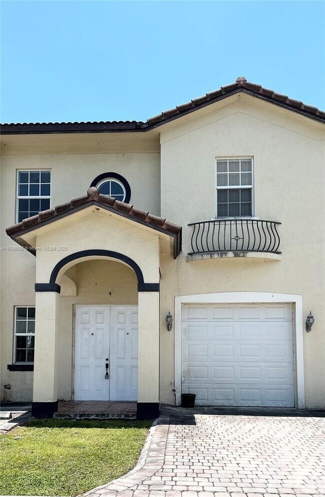 Building Photo - 7001 SW 89th Ct