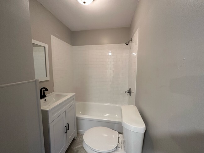 Baño - 3814 10th Ave SW