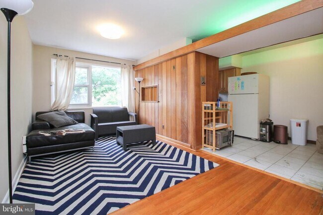 Foto del edificio - 2734 W Country Club Rd