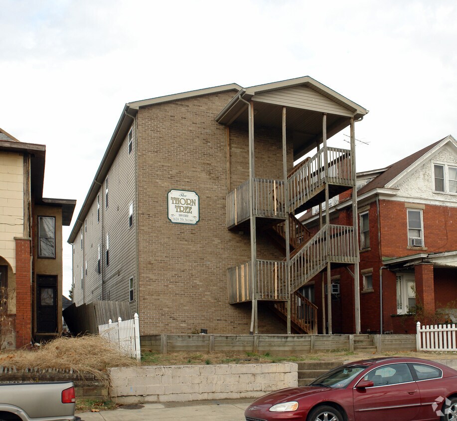 Building Photo - 1624 7th Ave