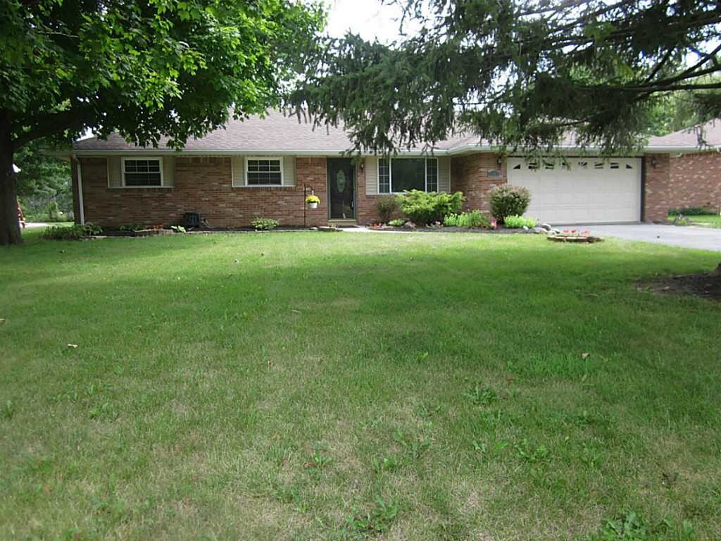 Primary Photo - 2281 N Manor Dr