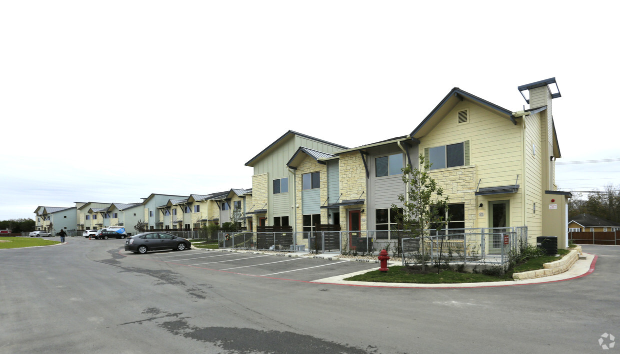 Building Photo - Cooper Villas