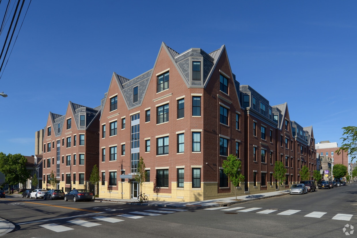 257 Thayer - 257 Thayer