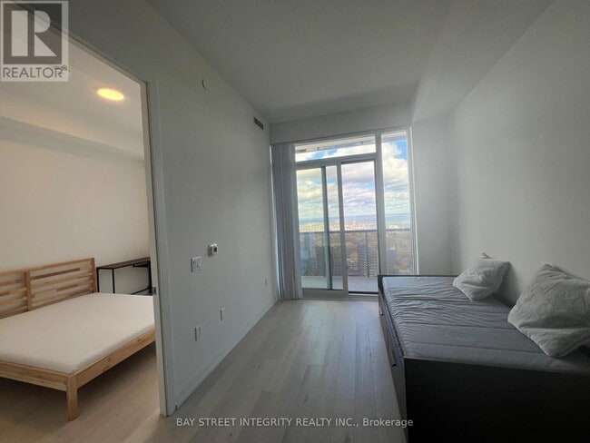 Building Photo - 55 Cooper St