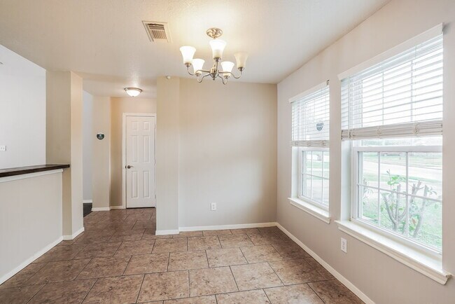 Foto del edificio - 216 Green Isle Ave