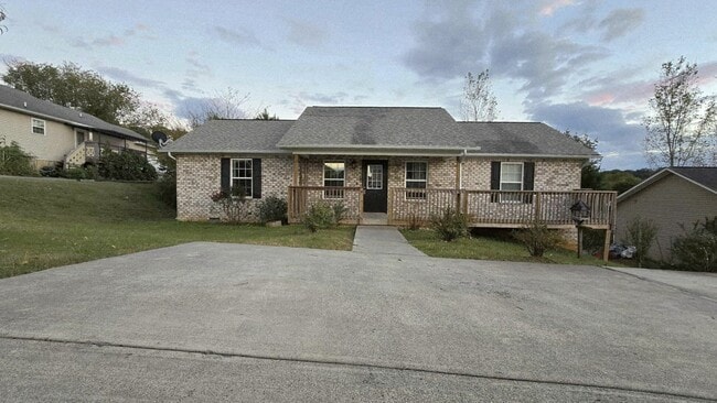 Foto del edificio - 1507 Cloverdale Ct