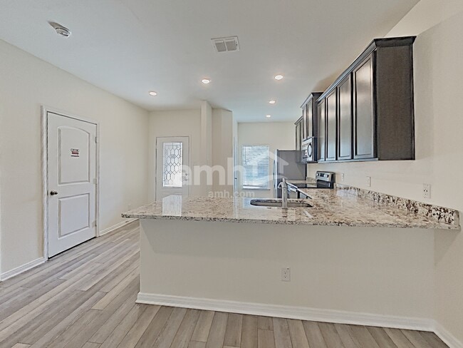 Building Photo - 7929 Cactus Plum Dr