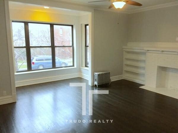 Building Photo - 4701 N Albany Ave