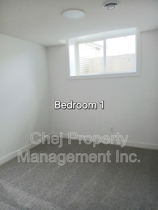 Primary Photo - 4659-4177 177 Ave NW
